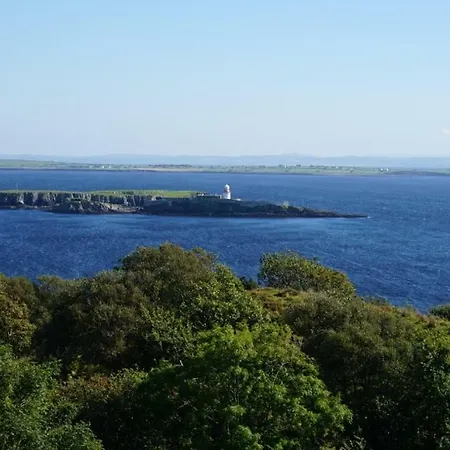 Nyaraló Lighthouse *