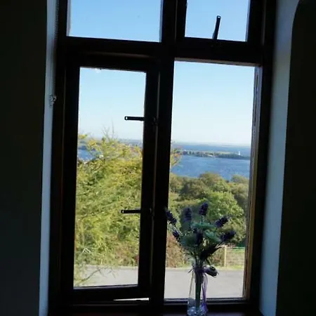 Nyaraló Lighthouse