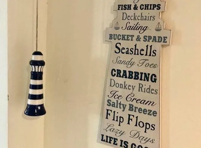 Nyaraló Lighthouse *